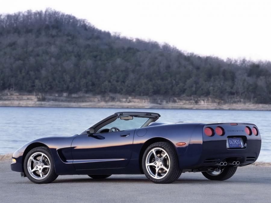  Chevrolet Corvette Convertible 1998 года  (фото 4 из 16)